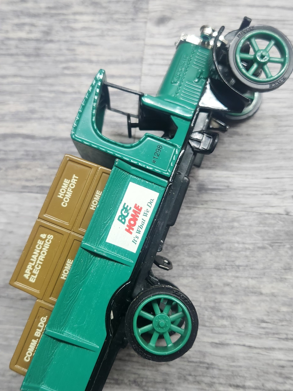 Green Toy Truck – Kids Collectible Delivery Truck